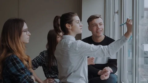 Discussion with visualisation Stock Footage 88505576