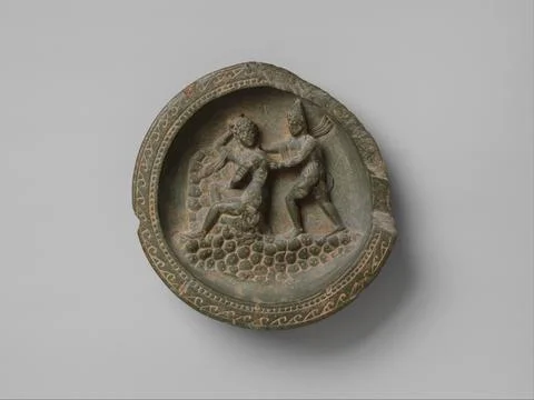 Dish with Apollo and Daphne ca. 1st century B.C. Pakistan (ancient region o.. Fotos Stock