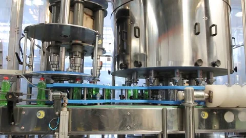 Dish detergent bottles on production line 스톡 동영상 77052879