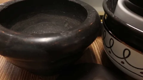 Dishes in the kitchen. Видео 103668640