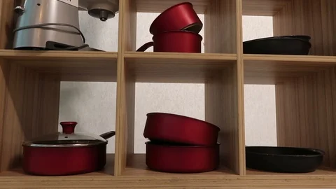 Dishes in the kitchen. Видео 103677301