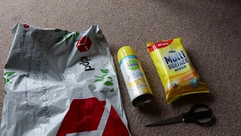 Disinfectant parcel 库存影片 132038280