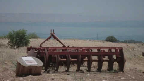 Disk with the Sea of Galilee in the background Vídeos de archivo 85608063