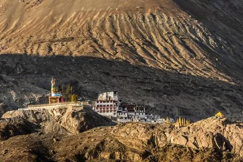Diskit Gompa is a centuries-old Buddhist monastery located in the Nubra Val.. Foto stock