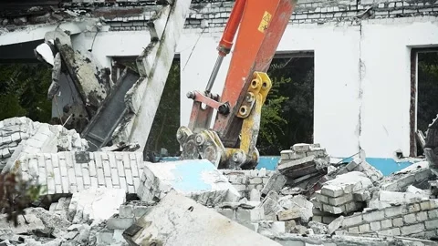 Dismantling of the old building Stock Footage 163809657