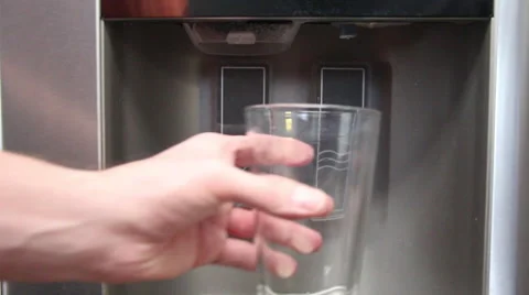Dispensing water into glass Video stock 45590795