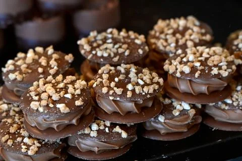 Display of artisan Hazelnut chocolates Foto stock
