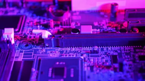 Display of computer hardware, modern cybersecurity risk assessments concept.. Vídeos de archivo 336113449