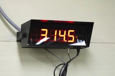 Display with electronic numbers, a technological parameter displayed on the.. Фото