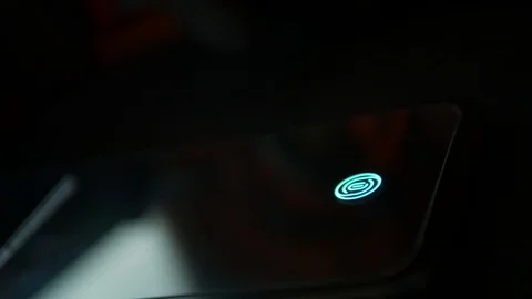 In-display Fingerprint Scanner On Smartphone 库存影片 113551705