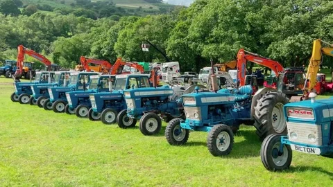 A display of Ford Tractors 库存影片 207386087