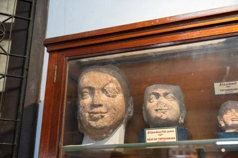 A display of three faces, one of which is labeled "Made in India". in Chennai Stockfoto's