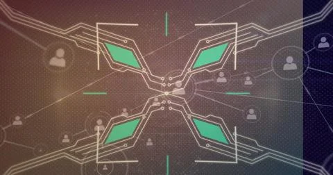 Displaying central circuit interface on digital screen, with green polygon Foto stock