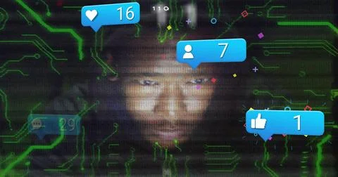 Displaying digital user face at digital interface, with green circuitry and Foto stock