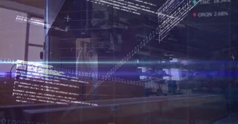 Displaying large vertical machine showing spindle and worktable at factory, with Foto stock