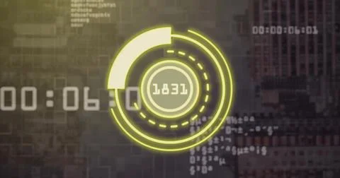 Displaying yellow circular HUD centered in interface, showing 1831, left Foto stock