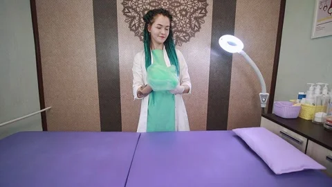 Disposable sheet in the salon Stock Footage 138619277