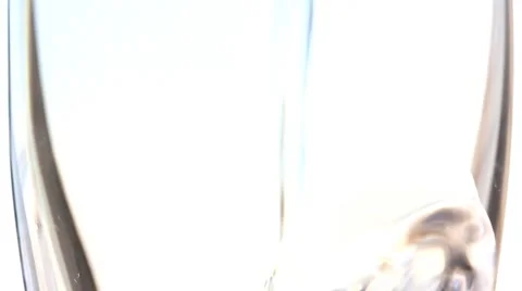 Dissolution of effervescent aspirin tablet Vidéo 1048503