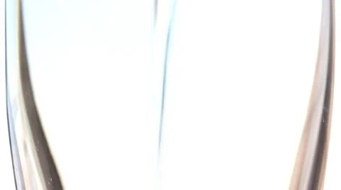 Dissolution of effervescent aspirin tablet - slow motion Vidéo 1048463