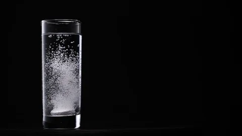 Dissolving effervescent tablets Vidéo 108179143