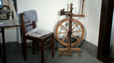 Distaff in the corner Video stock 34301655