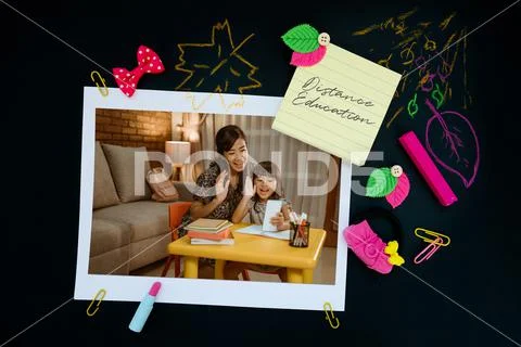 Distance Education Mockup Modello PSD