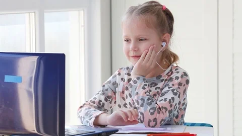 Distance learning, school online. Stock-Footage 126984498