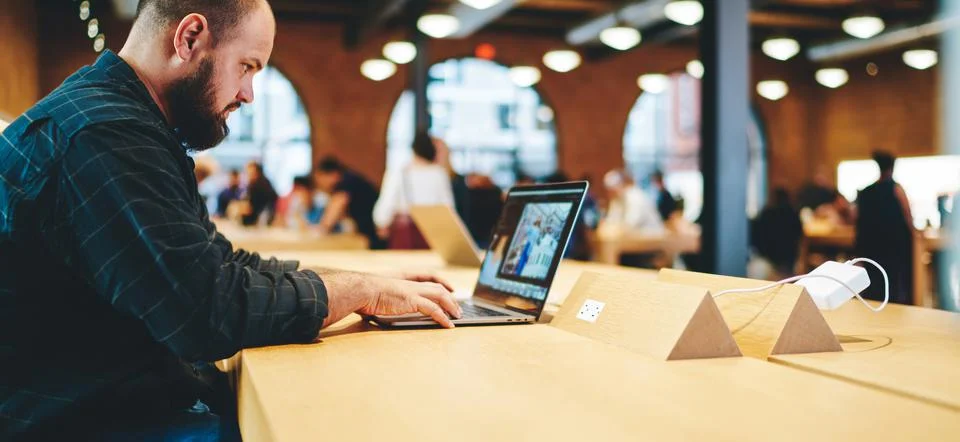 Distance programmer installing application for update software system 写真素材