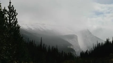 Distant Mountains Vídeos de archivo 168773429