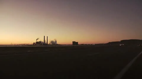 Distant View and Zoom In of Industrial Plant 動画素材 19185025