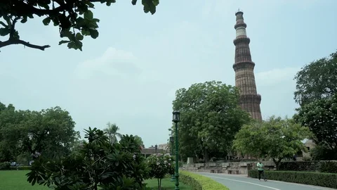Distant view of Qutb Minar from a canopy. 動画素材 94892896