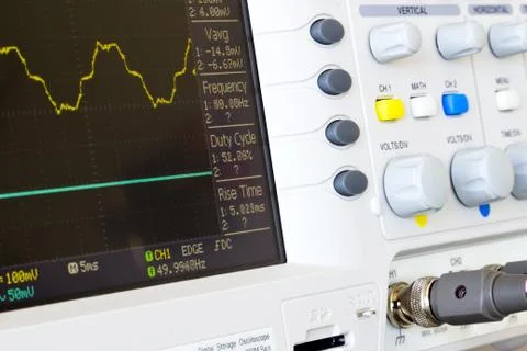 Distorted voltage waveforms on a digital oscilloscope laboratory Фото