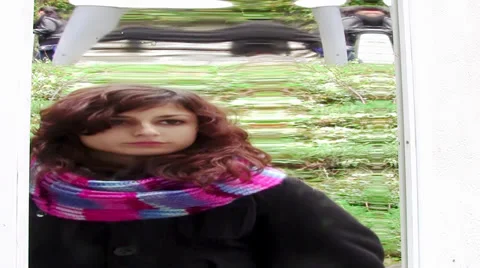 Distorting mirror Stock Footage 33626353