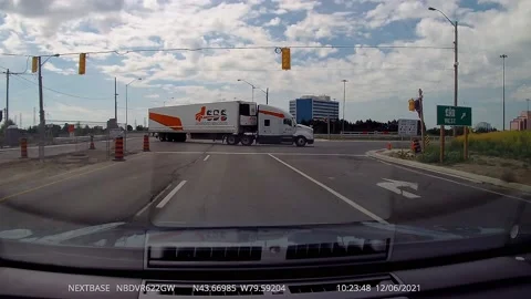 Distracted Driving. 動画素材 158939906