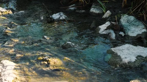 Ditch Stockbeeldmateriaal 165868050