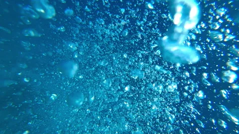 Dive to the bottom of the sea and air bubbles Stock Footage 85718053