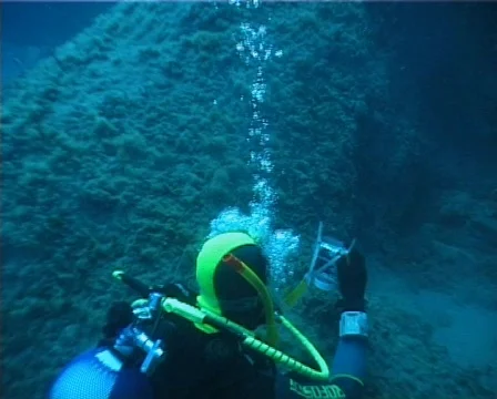 Diver Bubbles (D081) 動画素材 150131