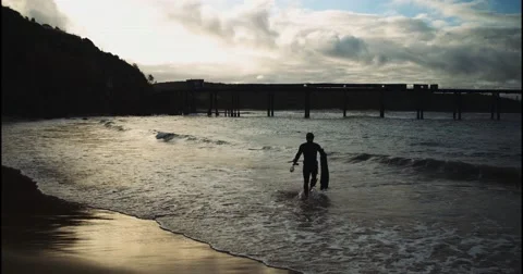 Diver Walking into the Ocean Video stock 155054265