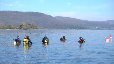 Divers preparing for immersion 2 Stock Footage 101832272
