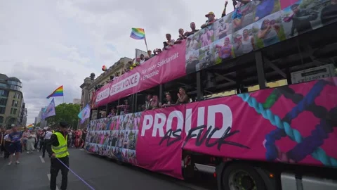Diverse Crowd Marching at LGBTQ+ Pride Celebration Vídeos de archivo 340504928