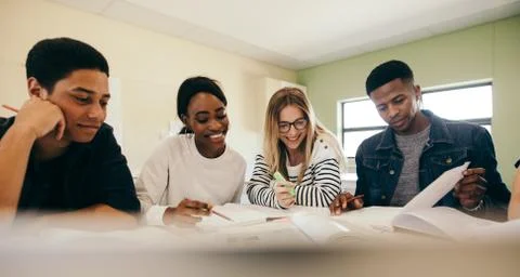 Diverse group of students preparing for exam Stock-Fotos