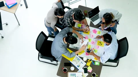 Diversity multiethnic team group of business people Present meeting conference r Vidéo 159782005