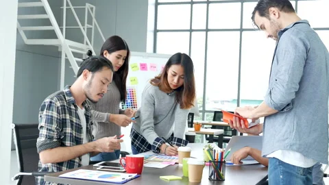 Diversity multiethnic team group of business people Present meeting conference r Stock Footage 159782517