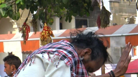 Divine dance/Hindu devotees worshipping Stock Footage 42697447