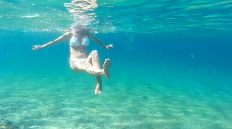 Diving in the exotic seas Stock-Footage 42671971