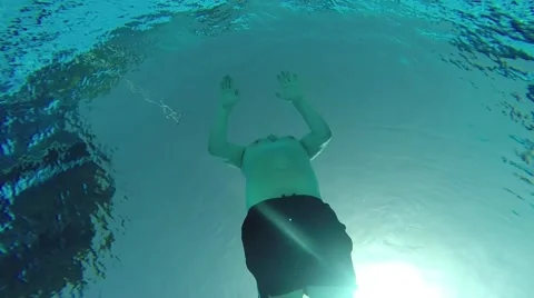 Diving pool Surfacing 720.mp4 Stock Footage 40583935