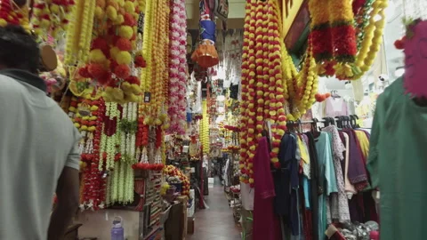 Diwali Shopping at the bazaar Vídeo Stock 254189903