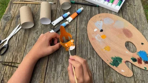 DIY and kid's creativity. How to make tiger from toilet roll tube Stock Footage 320497004