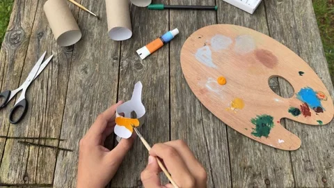 DIY and kid's creativity. How to make tiger from toilet roll tube Stock Footage 320498867