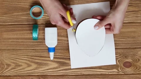 DIY Easter greeting card, video tutorial step by step, step 1 Video stock 148861720